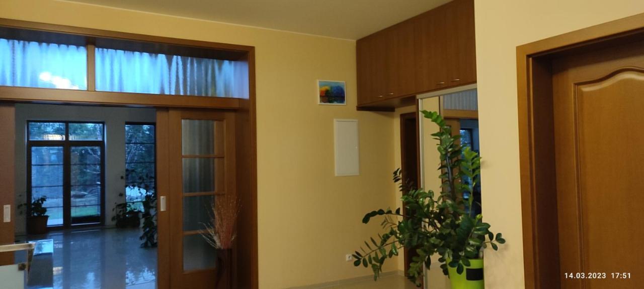 Villa Homestay Nad Helmrovkou プラハ エクステリア 写真